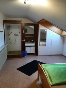 Zentral gelegene Ferienwohnung mit Garten - Image 4