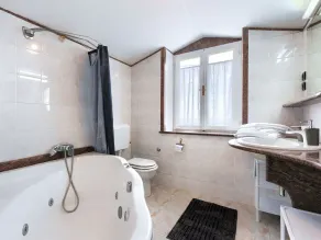 Fantastisk  feriebolig for 8 gæster med WIFI, klimaanlæg, TV, terrasse og kæledyr tilladt - Image 3