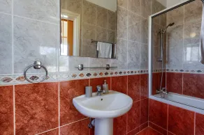 Villa Camelia by Villa Plus - Image 4