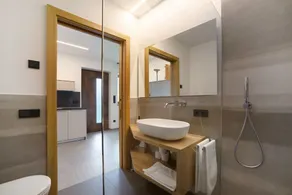 Apartamento 'Lagrein' com vista para a montanha, terraço privado e Wi-Fi - Image 2