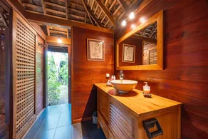 Balinese style wooden house just steps from the beach - Image 4