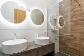 NEW! Villa EDEN with heated private pool, a hydromassage, a Hot-tub, fun zone with Treadmill, 4 en-s - Image 3