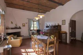 VAKKERT HUS I CHIANTI MED PRIVAT POOL MED ATBUDTAKENDE PANORAMA - Image 3