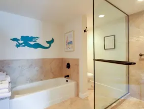 Beautiful marina views, manatees and private beach in the Moorings of Vero! - Image 5