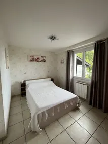 Grande Villa Avec Piscine Chauffée Dans un Espace Sécurisé - Image 5