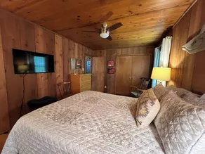 Cozy Cabin in the Woods, near Carolina Horse Park - Image 3