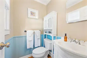 Charming Hideaway - Image 2