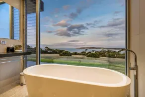 CopperstoneKI - Luxury Beach House - Image 3
