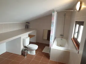 Spacious apartment with a beautiful view - Image 2
