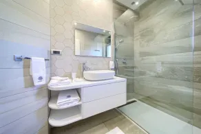 Luxus-Ferienhaus STELLA mit privatem Pool - Image 4
