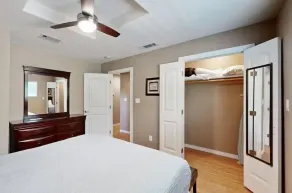 Lakefront Gem: Private Dock Access and Expansive Hill Country Views - Image 5