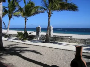 Casa de Las Palmas . . . like your own beachfront estate on the Sea of Cortez! - Image 4