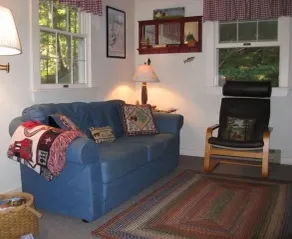 Firefly Cottage - Lakefront Cottage in Hope - Maine's Best Kept Secret - Image 5
