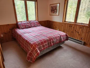 Affordable housing minutes from the Chain with privacy - Image 3