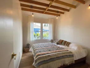 Designed by an LA based architect with a front yard in the heart of LA. - Image 3