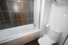Fabulous Apartment Near Central London - Image 2