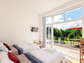 2 bedroom accommodation in Braunton, near Barnstaple - Image 5
