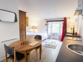 Cozy renovated studio with private terrace, for 2 people, near the Sèvre River - Image 5