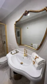 Romantica ed elegante suite semi centrale - Image 5