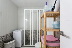 Appartement proche plage, avec piscine, Wi-Fi, jardin et terrasse. - Image 4