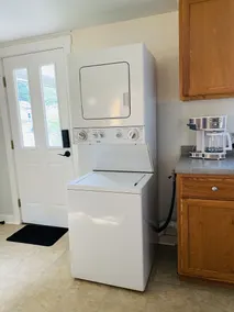 Cozy Home, Minutes from Killington! Washer/Dryer & Free Disney+/Peacock! - Image 2