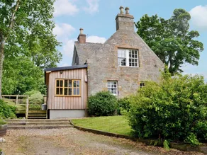 4 bedroom accommodation in Bayfield, Nigg - Image 3