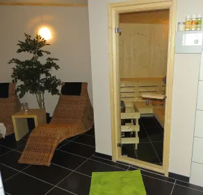 'Hüttenzauber' lige ved skiløjpen med en privat sauna og afslapningsområde. - Image 3