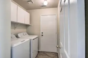 Family-Friendly Getaway: Community Amenities! - Image 2