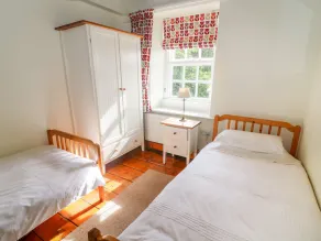 Lane Fold Cottage, GRASSINGTON - Image 3