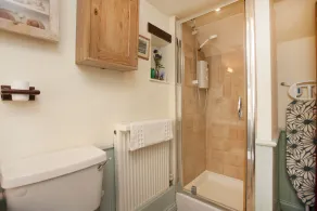 A self catering cottage that sleeps 4 guests  in 2 bedrooms - Image 3