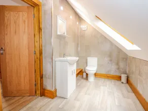 LITTLE LODGE, romantic, character holiday cottage in King's Lynn - Image 4