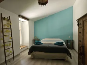Cottage in the countryside - Image 3