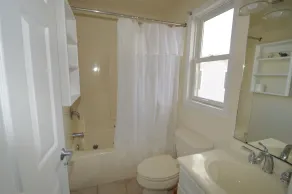 Charmerende, Nyere 4 værelses hus i Ønskeligt Avalon, NJ - Image 2