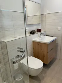 Holiday Apartment \"Am Wall\" with Private Terrace & Wi-Fi - Image 2