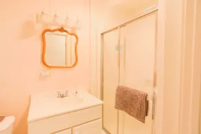 Executive Apartment 1 Bedroom Excellent Location - Image 3