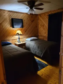 Toddy's Cabin - Image 3