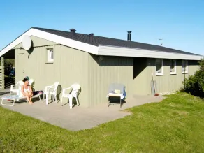 Serene Holiday Home in Løkken Jutland near Beach - Image 4