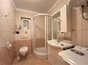 Ferienwohnung mit Balkon, Klima und Internet - Image 4