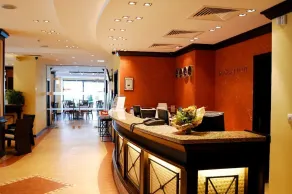 Lion Sunny Beach Hotel - Image 2