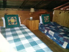 Adirondack Lakeside Log Cabin With Mountain Views - Image 5