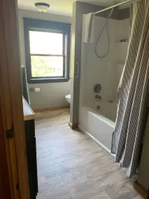 Barndominium apartments by the mountainside 15 minutes from Carlisle 4BR and 2BR apartments - Image 5