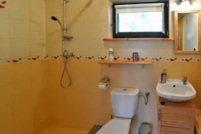 Ein komfortables Ferienhaus mit großem Garten - Image 3