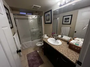 Attractive Spacious, two+ bedroom suite - Image 4