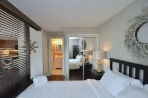 Cozy Studio Loft with 2 Baths Next to Slopes - Image 5