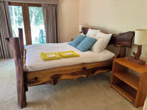 Duck Tree Lodge - Bush Retreat, Macedon Ranges - Image 3