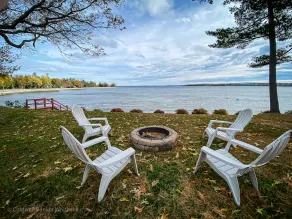 Lakeside Luxury - Image 5