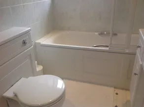 1 bedroom self-contained Annex/apartment near West Byfleet Station - Image 3