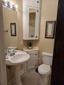 Cozy House  only minutes to  Lake Palestine & Pine Dunes Golf Course - Image 3