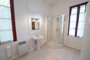 HOUSE CAMPAIGN WITH ABOVE GROUND POOL AND CLOSE TO THE SEA PEZENAS - Image 4