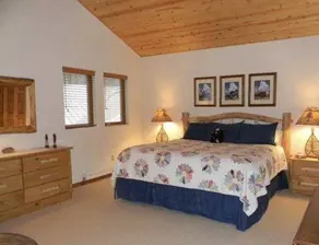 Luxury Cabin on Brazos River with breathtaking views of Brazos Cliffs. - Image 4